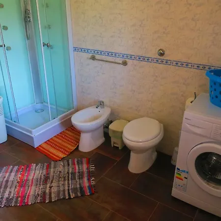 Mimosa House In Low Sn. كارديدو